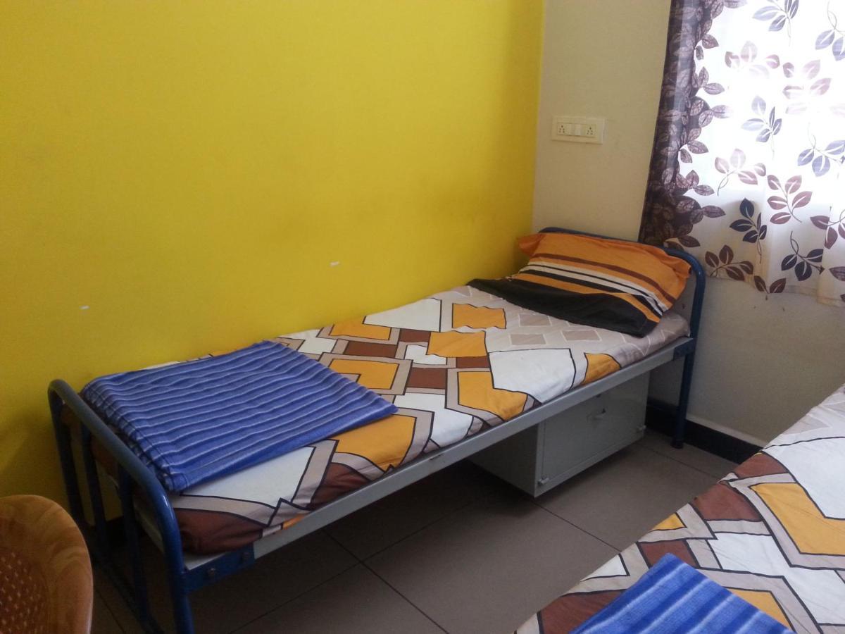 Nisarga Men'S Pg Hostel Dharwad Exterior photo